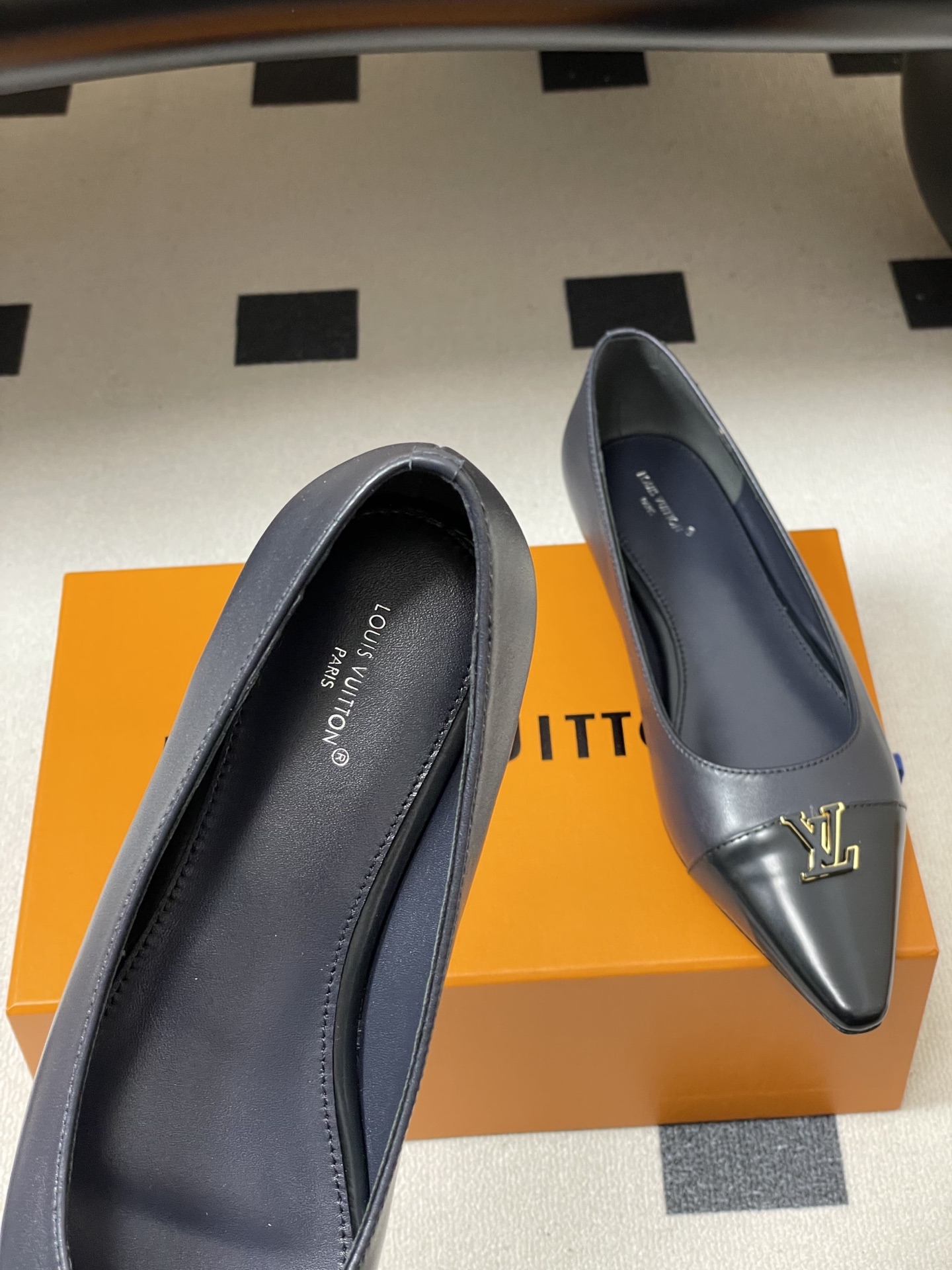 Women's high heels